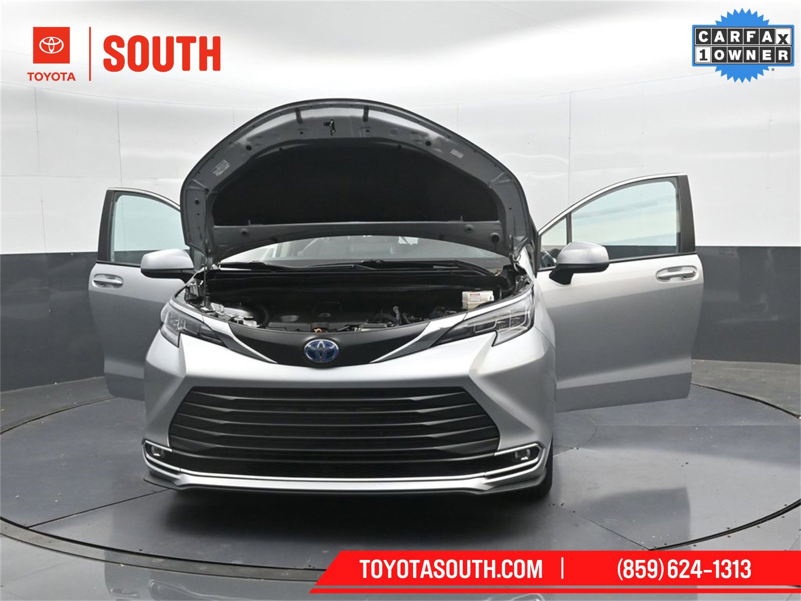 Used 2024 Toyota Sienna XLE image 51