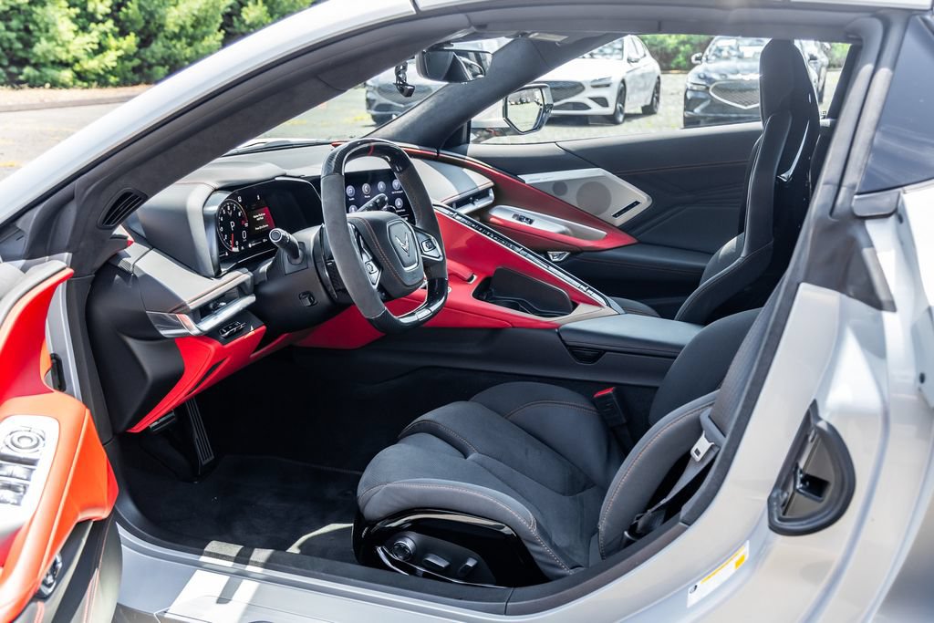 Used 2023 Chevrolet Corvette Z06 w/ Z07 Performance Package RWD image 24