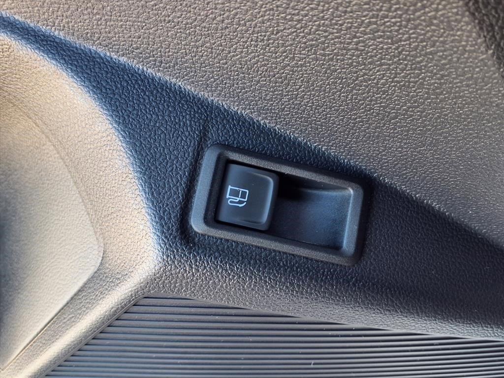 Used 2022 Volkswagen Taos S w/ IQ Drive S Package image 16