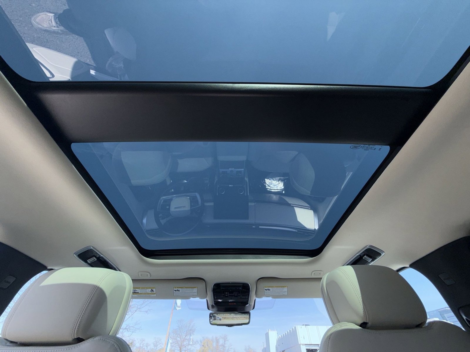 Used 2022 Land Rover Range Rover SE image 24