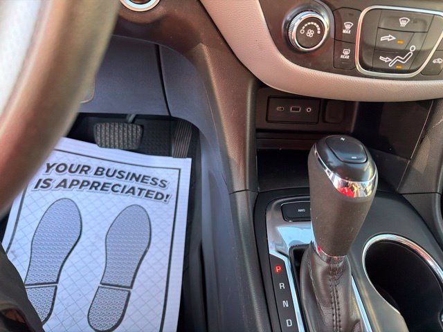 Used 2020 Chevrolet Equinox LS w/ LS Convenience Package AWD/4WD image 22