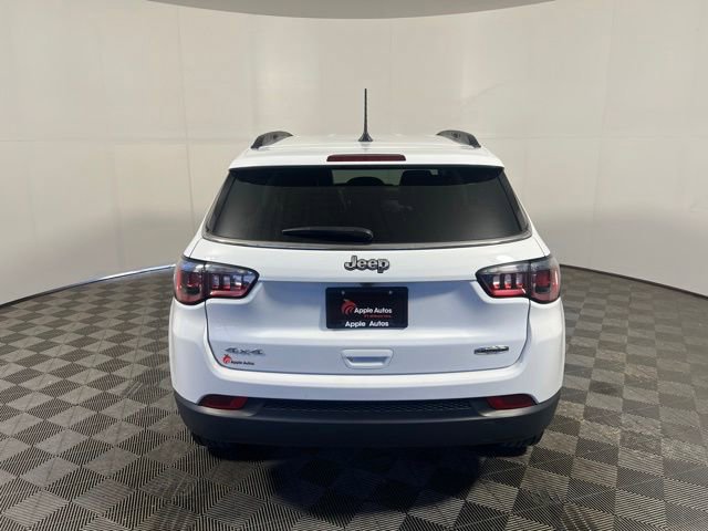Used 2022 Jeep Compass Latitude AWD/4WD image 8