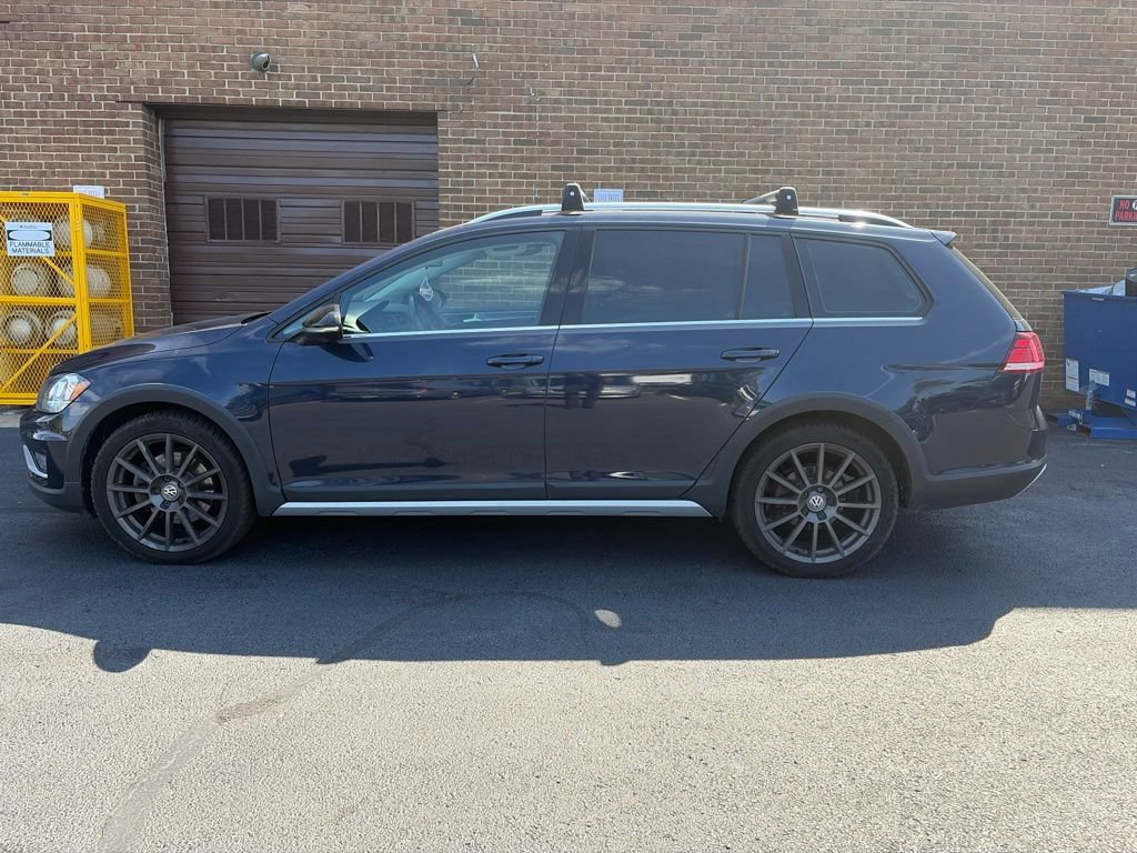 Used 2019 Volkswagen Golf Alltrack S AWD/4WD image 10