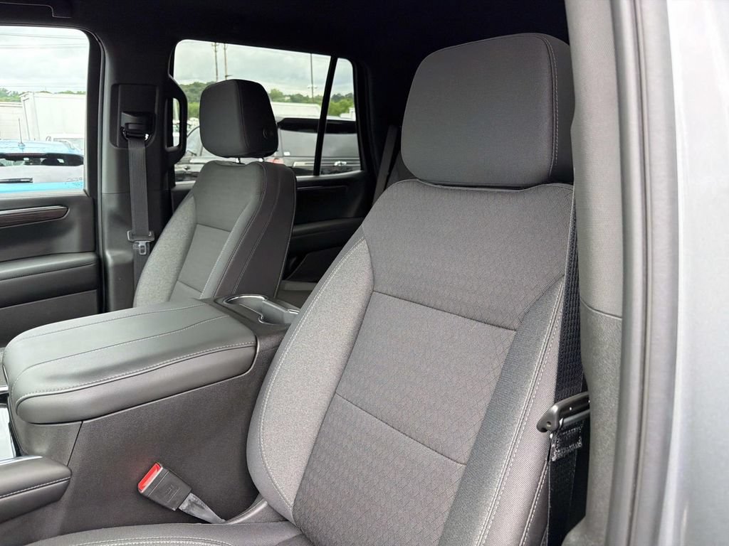 Used 2026 Chevrolet Tahoe LS AWD/4WD image 23