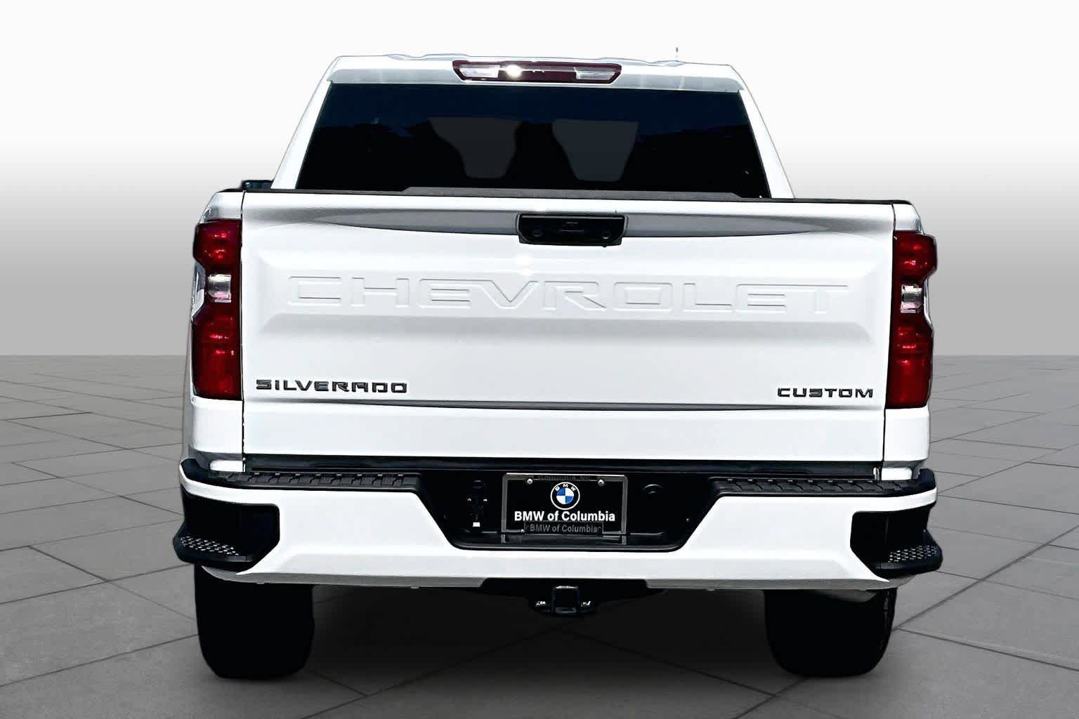 Used 2025 Chevrolet Silverado 1500 Custom image 4