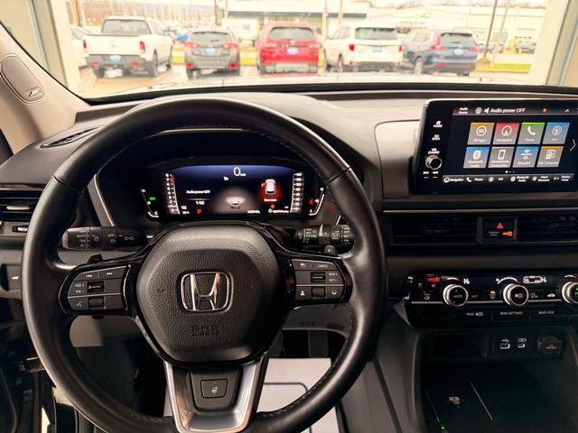 Used 2023 Honda Pilot Elite image 13