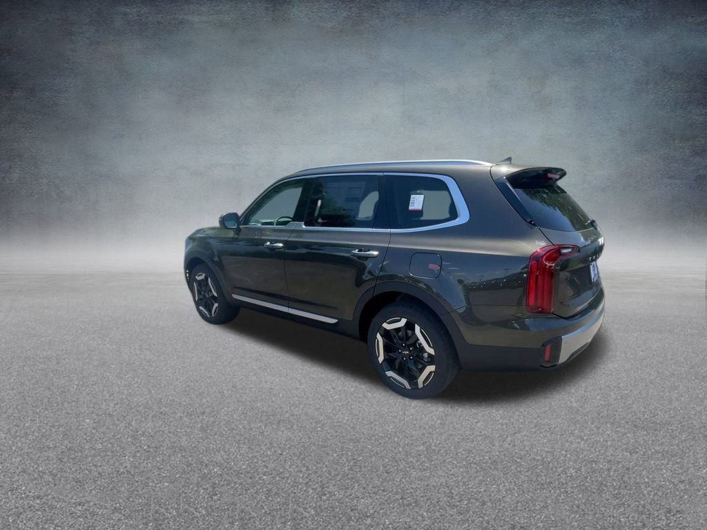 Used 2025 Kia Telluride S image 17