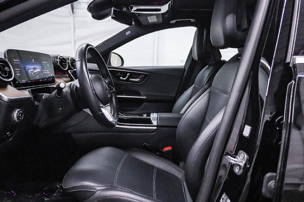 Used 2025 Mercedes-Benz C 300 4MATIC Sedan image 17