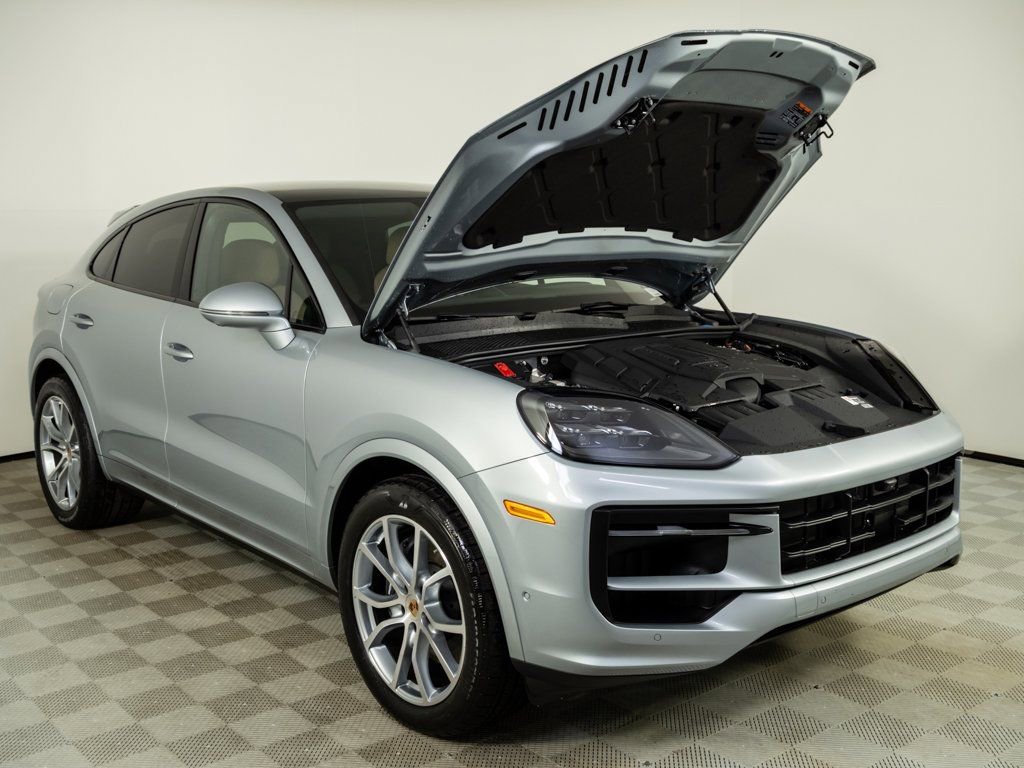 New 2026 Porsche Cayenne Base image 34