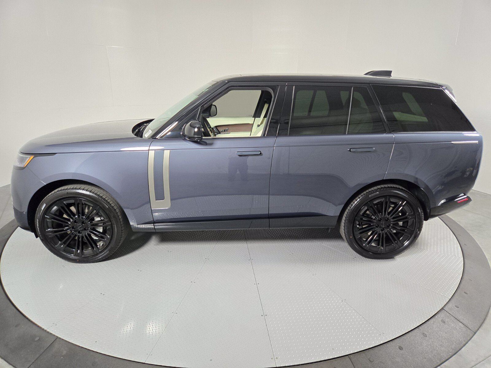 New 2026 Land Rover Range Rover SE AWD/4WD image 34