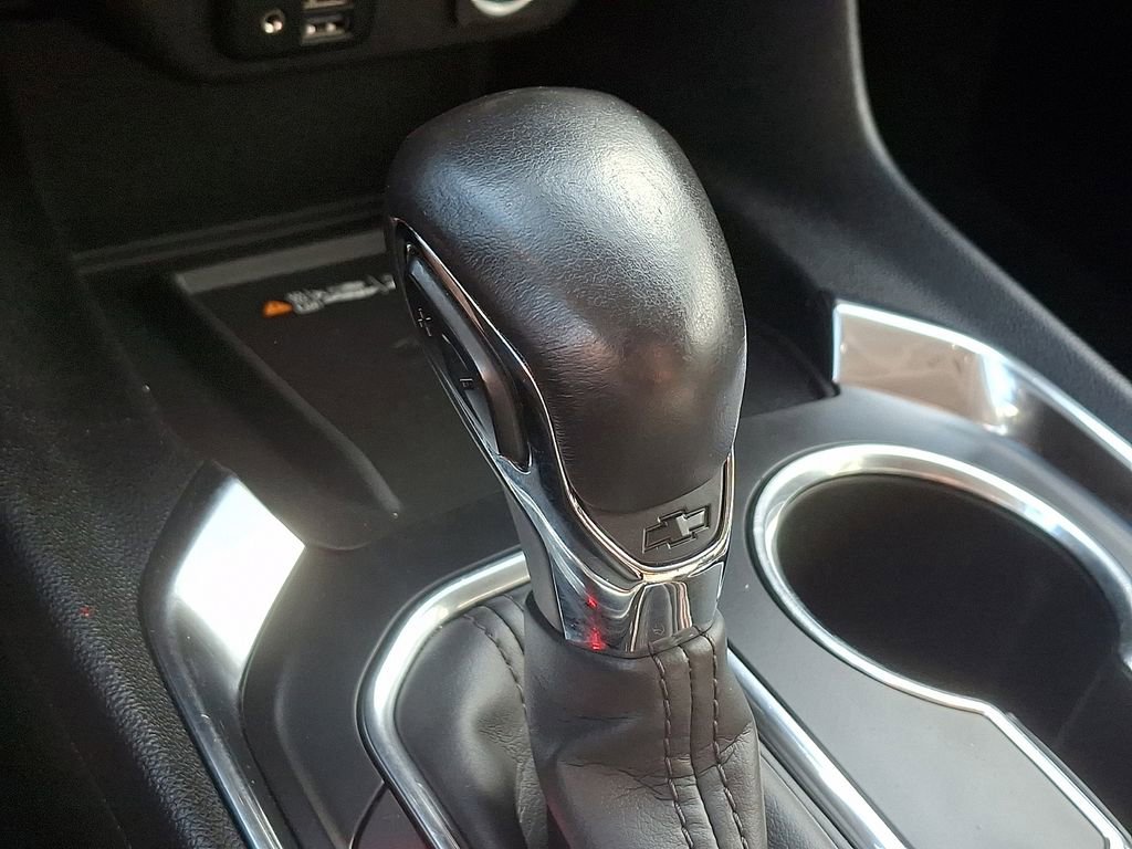 Used 2021 Chevrolet Traverse Premier AWD/4WD image 19