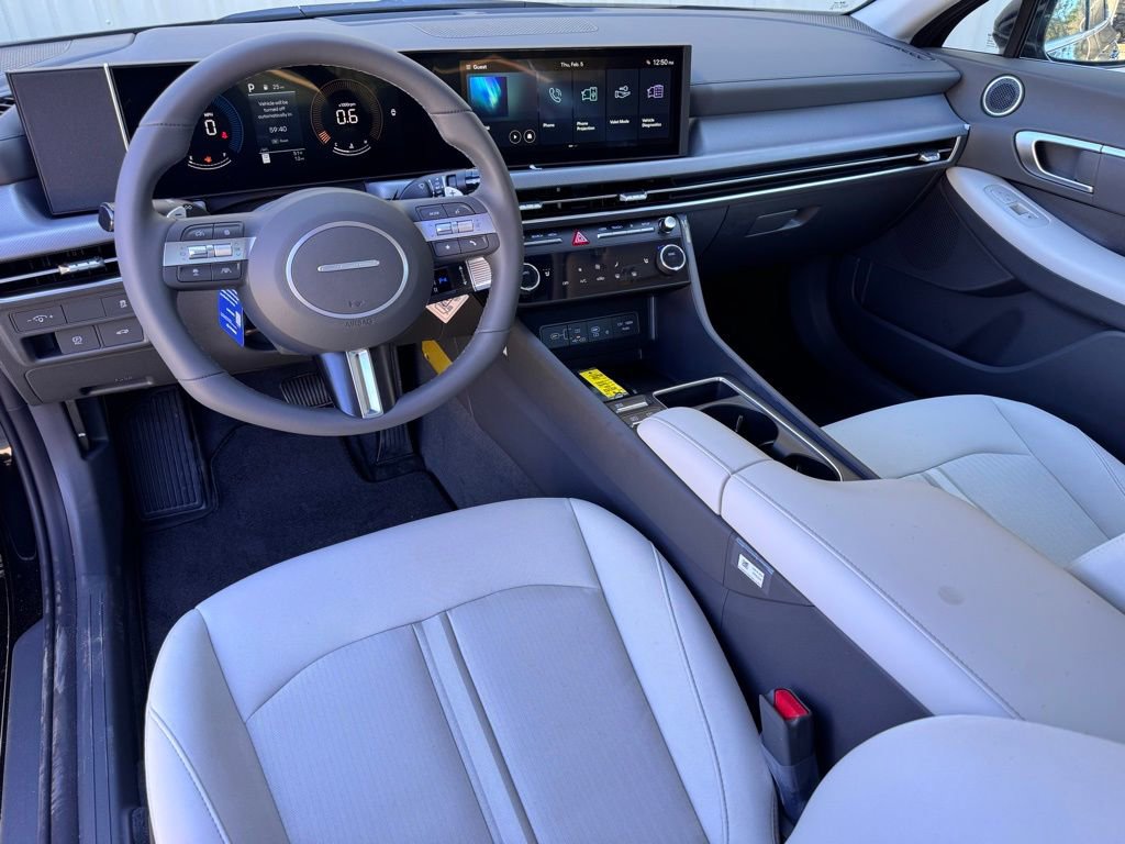 New 2026 Hyundai Sonata SEL FWD image 2