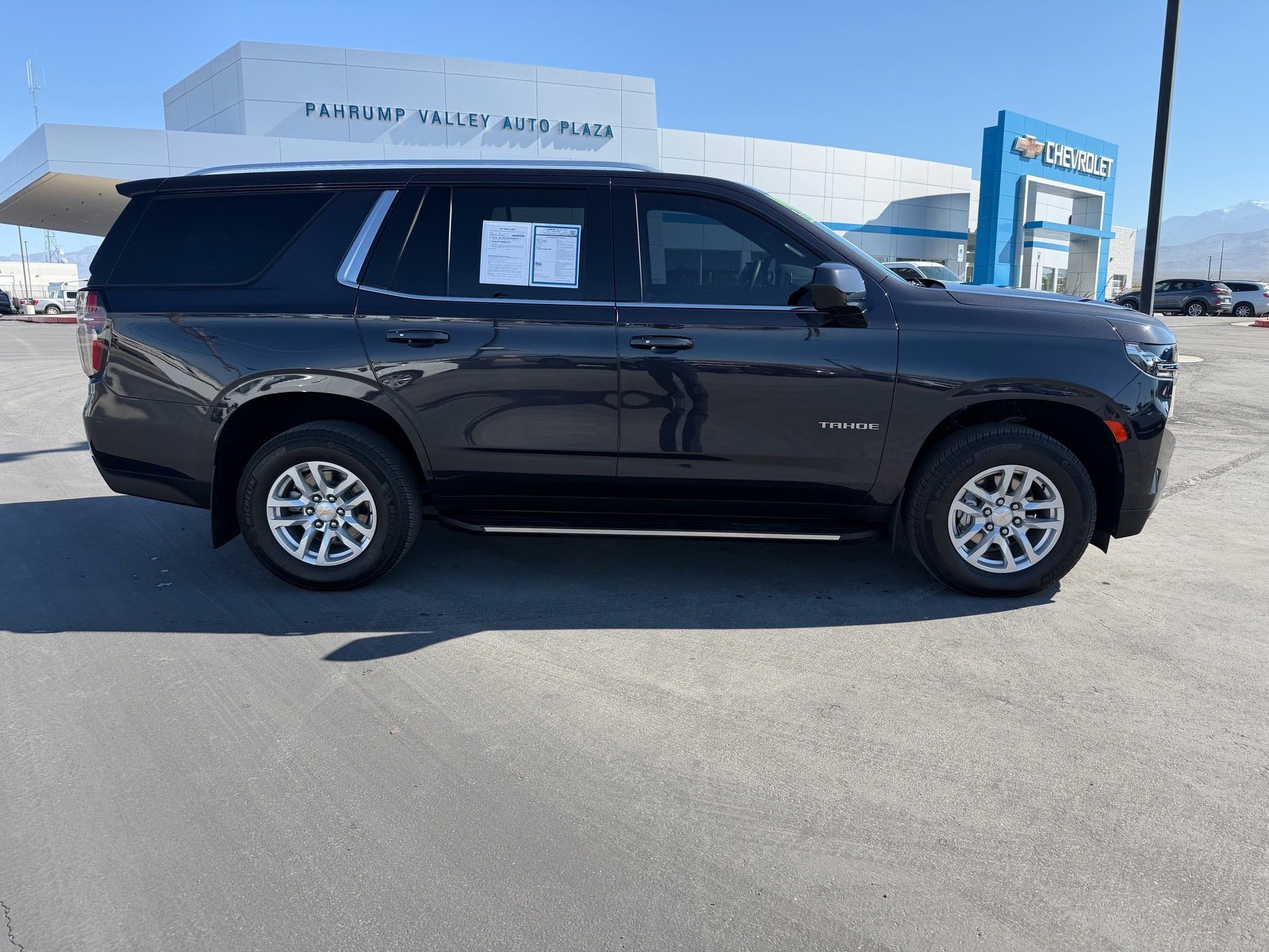 Used 2024 Chevrolet Tahoe LT image 2