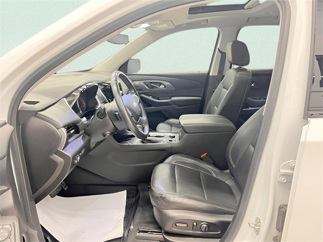 Certified 2021 Chevrolet Traverse Premier w/ Redline Edition image 18