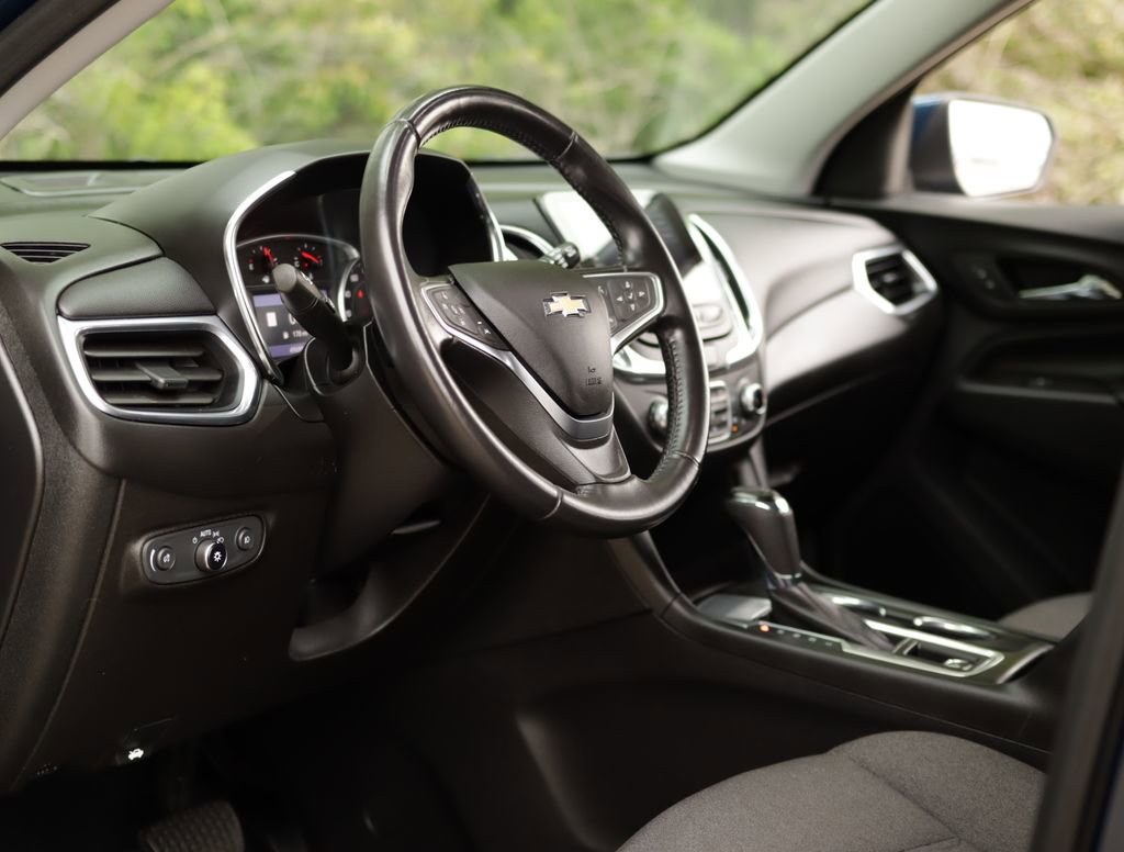 Used 2020 Chevrolet Equinox LT FWD image 9