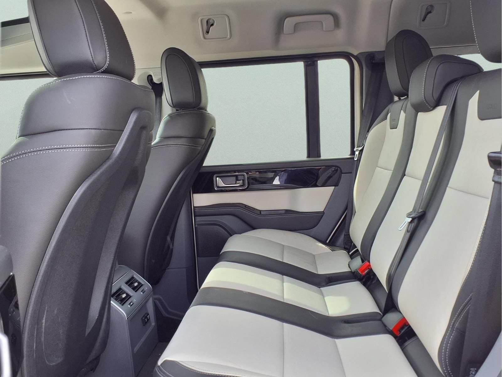 New 2025 INEOS Grenadier Station Wagon AWD/4WD image 9