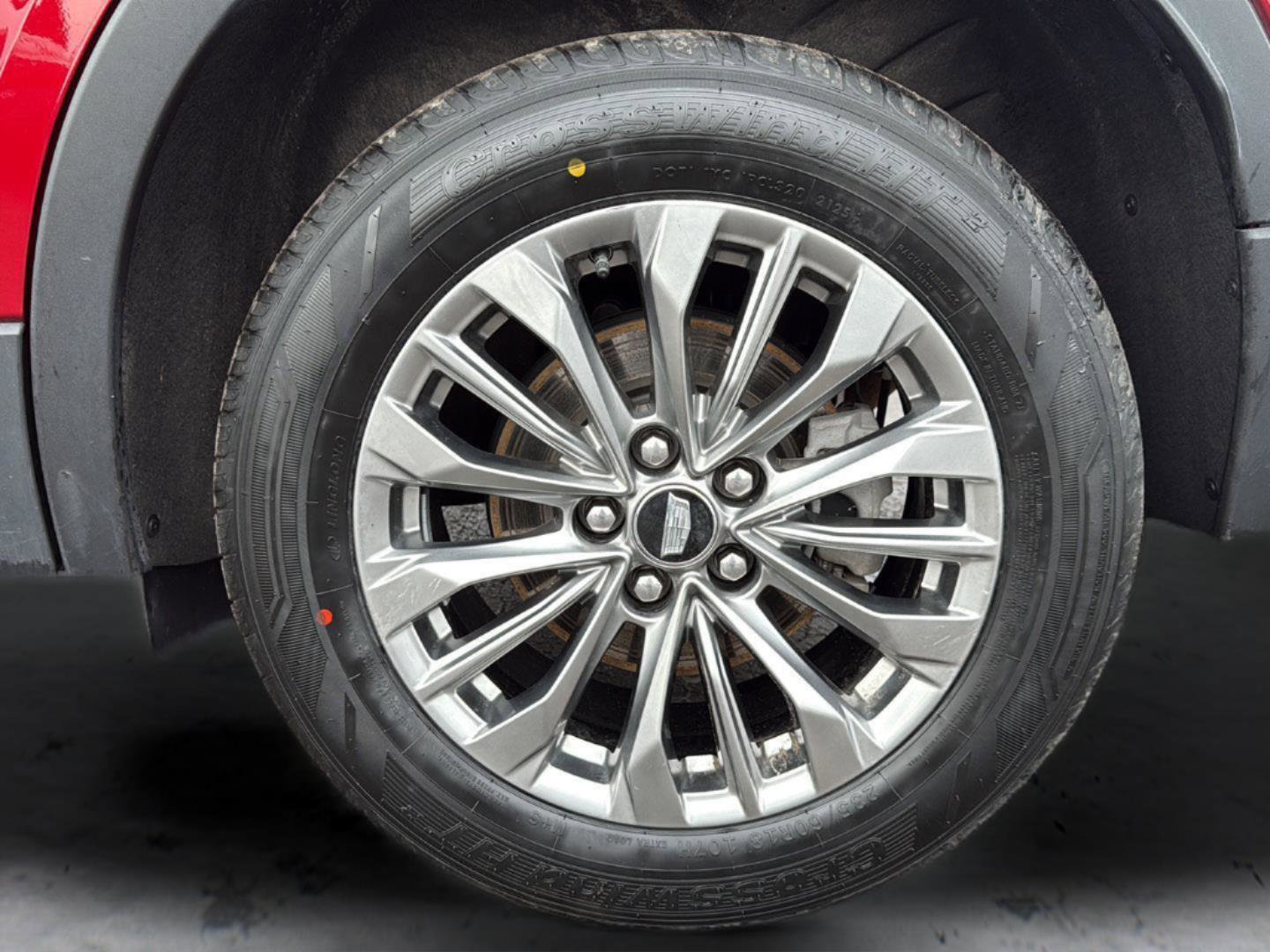 Used 2024 Cadillac XT4 Premium Luxury image 25