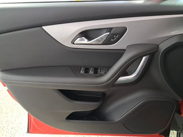 Used 2025 Chevrolet Blazer LT image 21