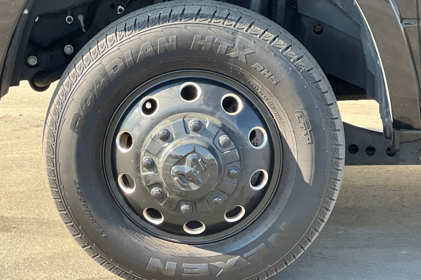 Used 2024 RAM 3500 Limited w/ Night Edition AWD/4WD image 30