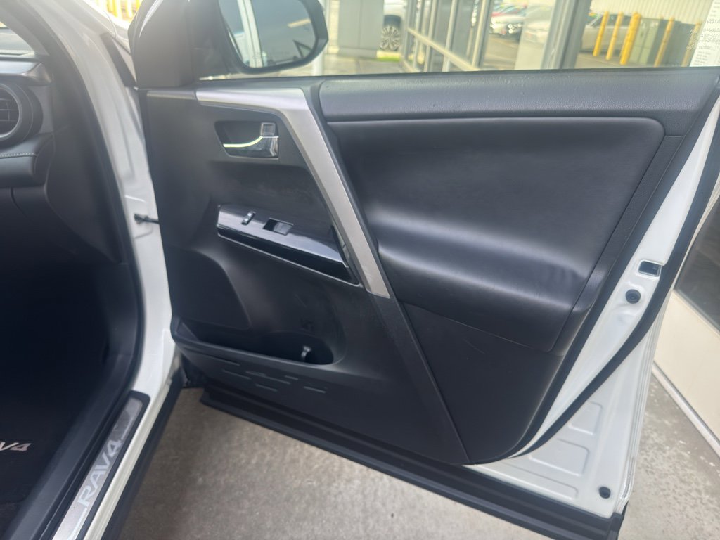 Used 2016 Toyota RAV4 Limited w/ Advanced Technology Package image 21