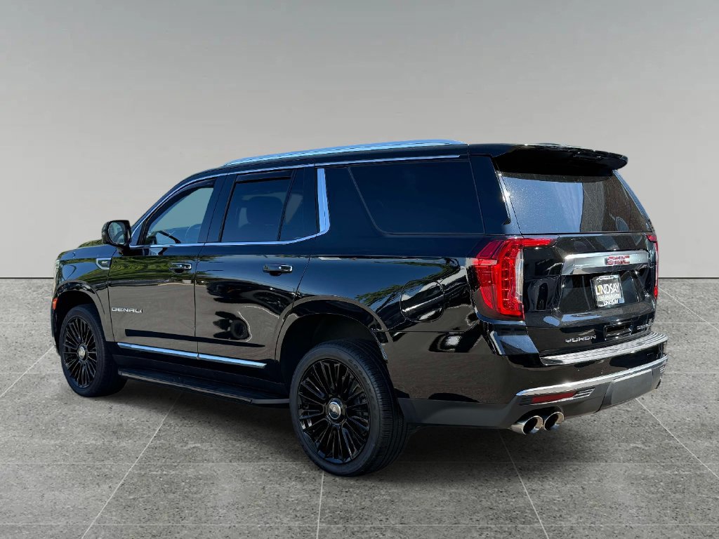Used 2021 GMC Yukon Denali w/ Advanced Technology Package AWD/4WD image 12
