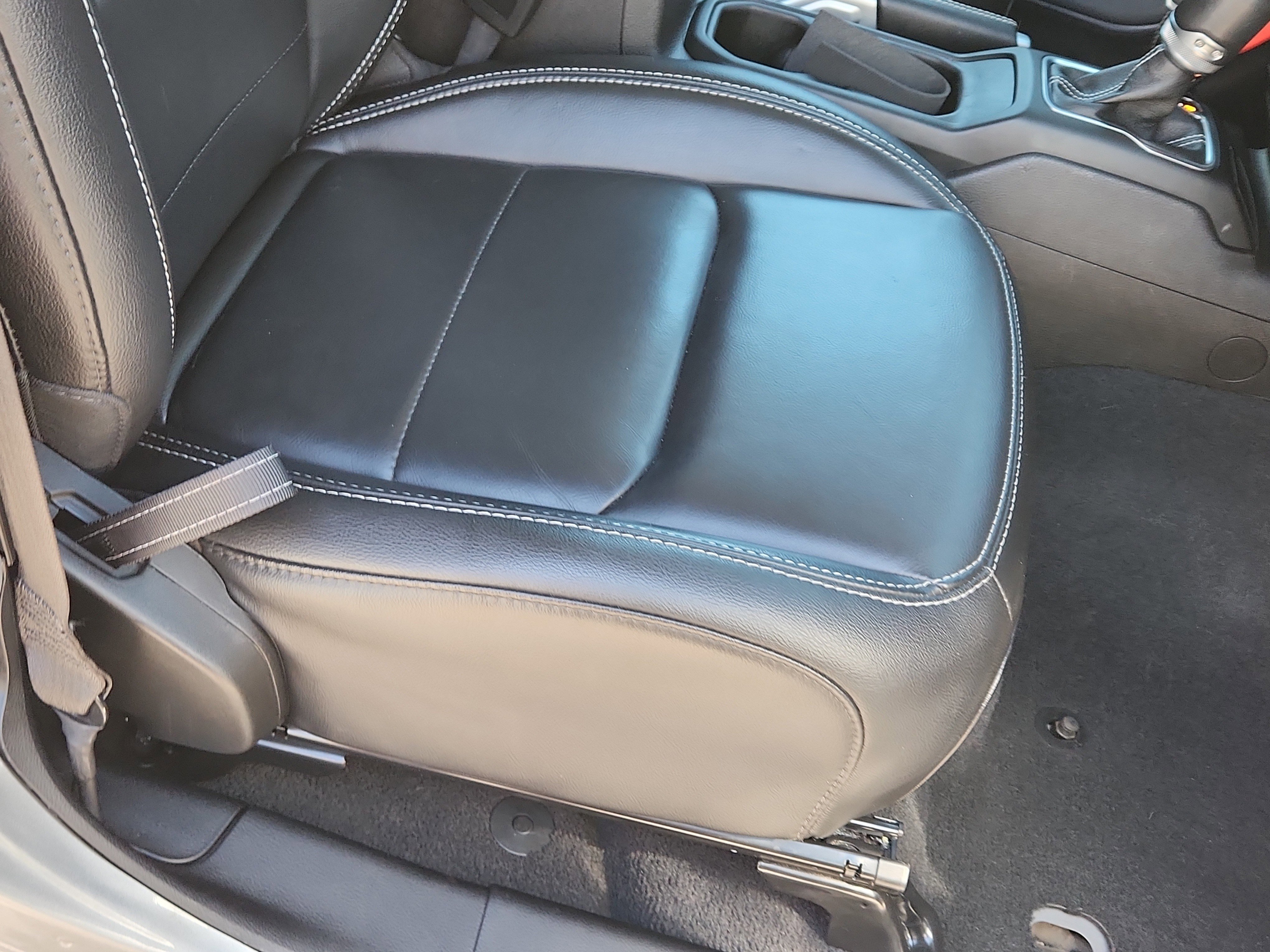 Used 2021 Jeep Gladiator Overland w/ Popular Equipment Package image 14