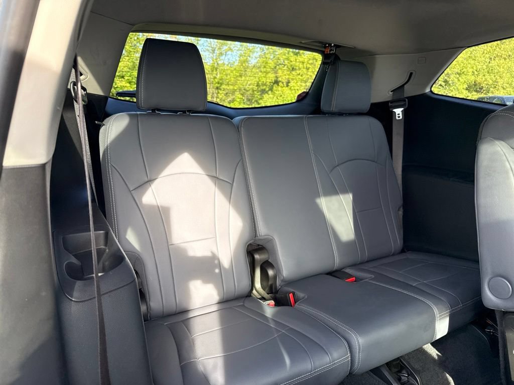 Used 2021 Buick Enclave Premium w/ Sun and Sites Package AWD/4WD image 13