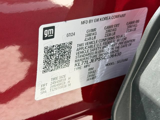 Used 2025 Chevrolet Trax RS w/ Driver Confidence Package FWD image 28