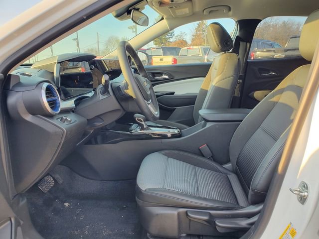 Certified 2024 Chevrolet Trax LT w/ Driver Confidence Package image 20