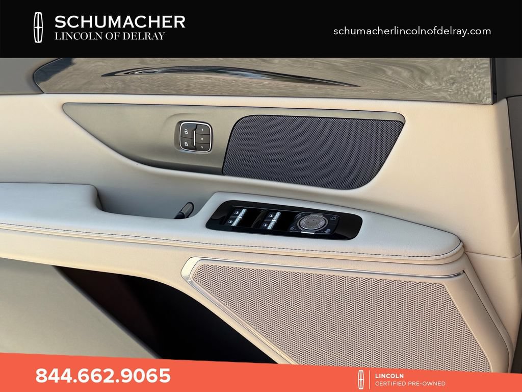 Used 2024 Lincoln Nautilus Premier AWD/4WD image 25