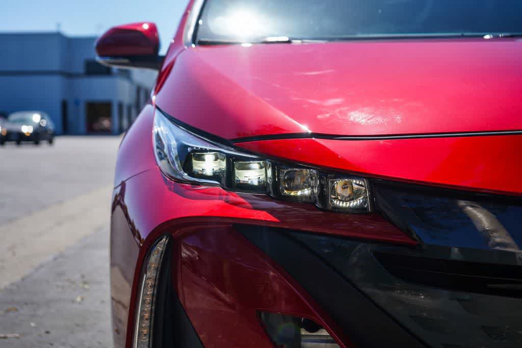Used 2020 Toyota Prius Prime XLE FWD image 10