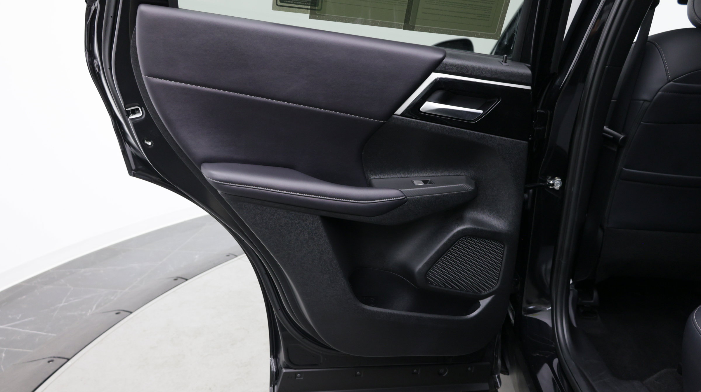 Used 2024 Mitsubishi Outlander SE FWD image 34