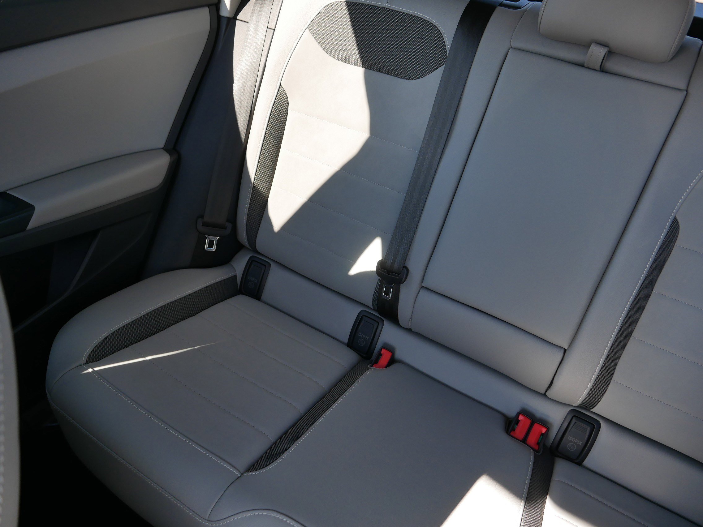 Used 2023 Volkswagen Taos SE image 12