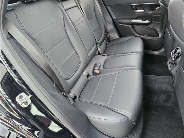 Used 2026 Mercedes-Benz GLC 300 image 19