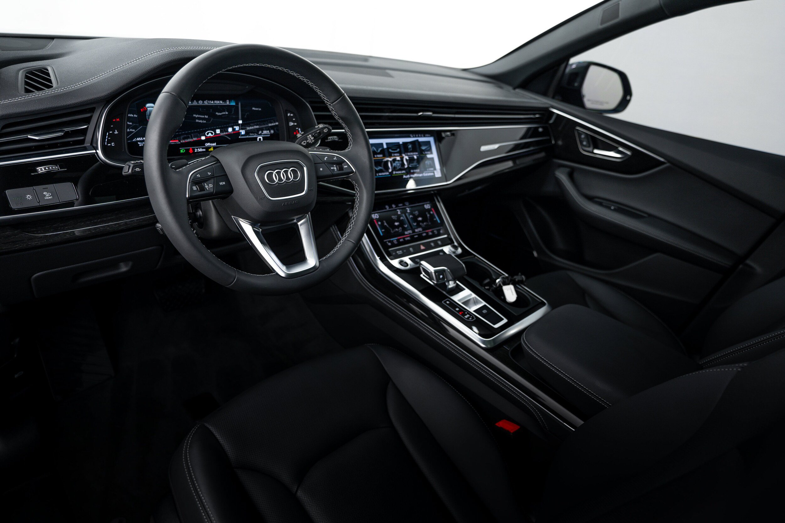 Certified 2025 Audi Q8 Premium Plus AWD/4WD image 9