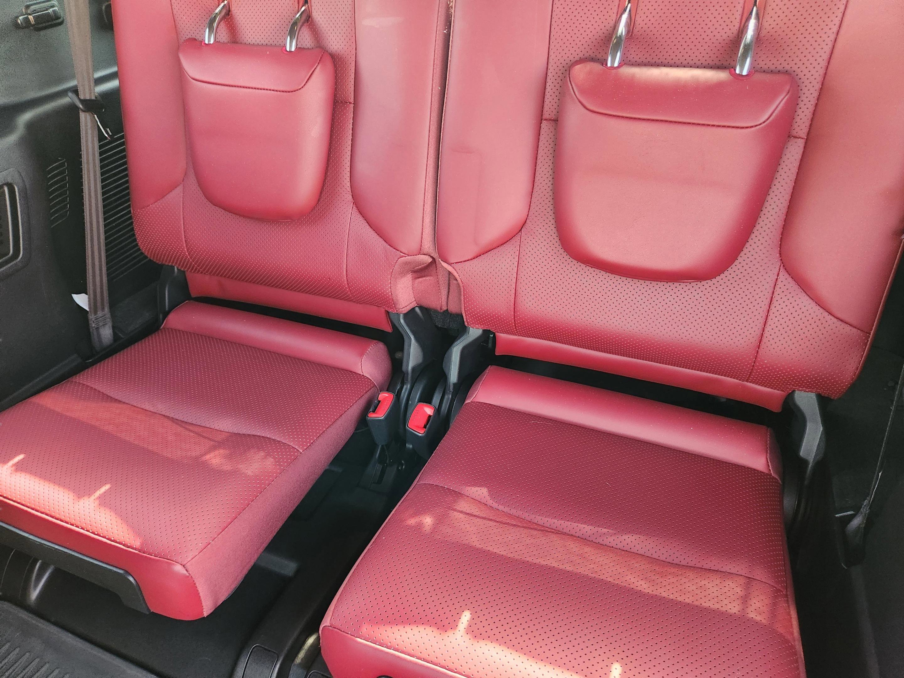 Certified 2023 Lexus GX 460 Luxury w/ Sport Design Package AWD/4WD image 28