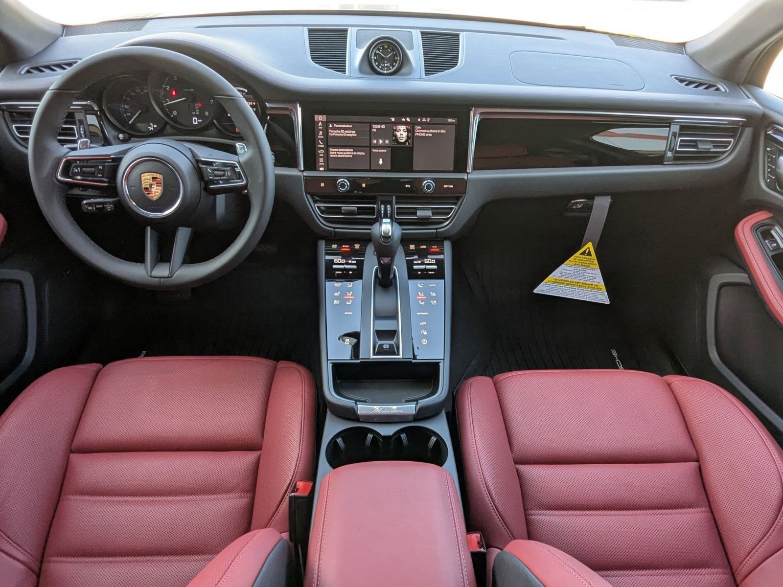 New 2026 Porsche Macan image 22