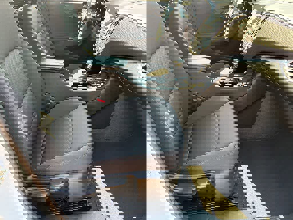 Used 2024 Chevrolet Malibu LT FWD image 12