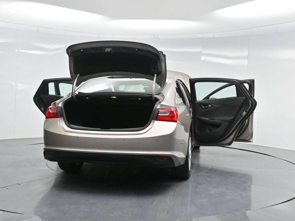 New 2024 Chevrolet Malibu LT FWD image 37