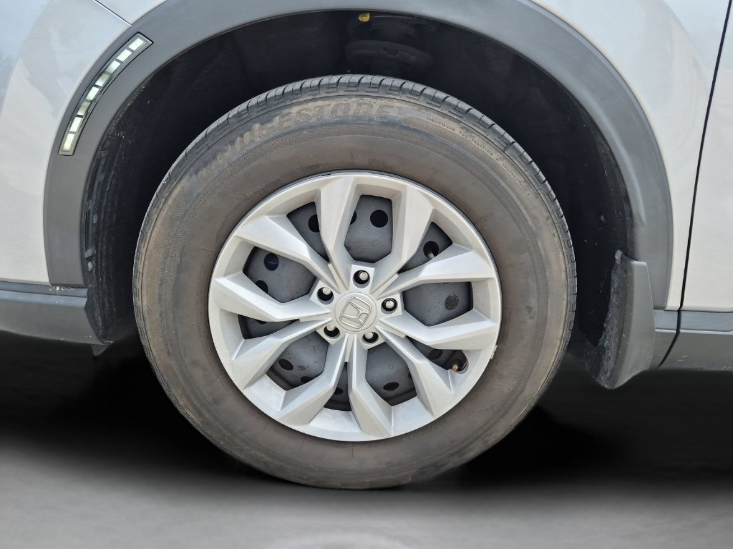 Used 2023 Honda CR-V LX image 31