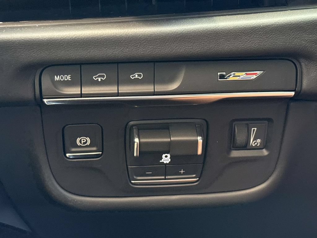 Certified 2026 Cadillac Escalade V AWD/4WD image 34
