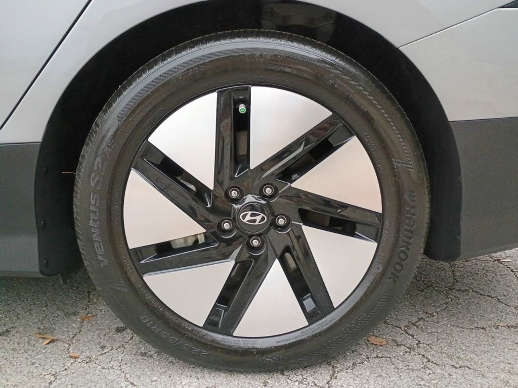 Used 2023 Hyundai Ioniq 6 SE image 9