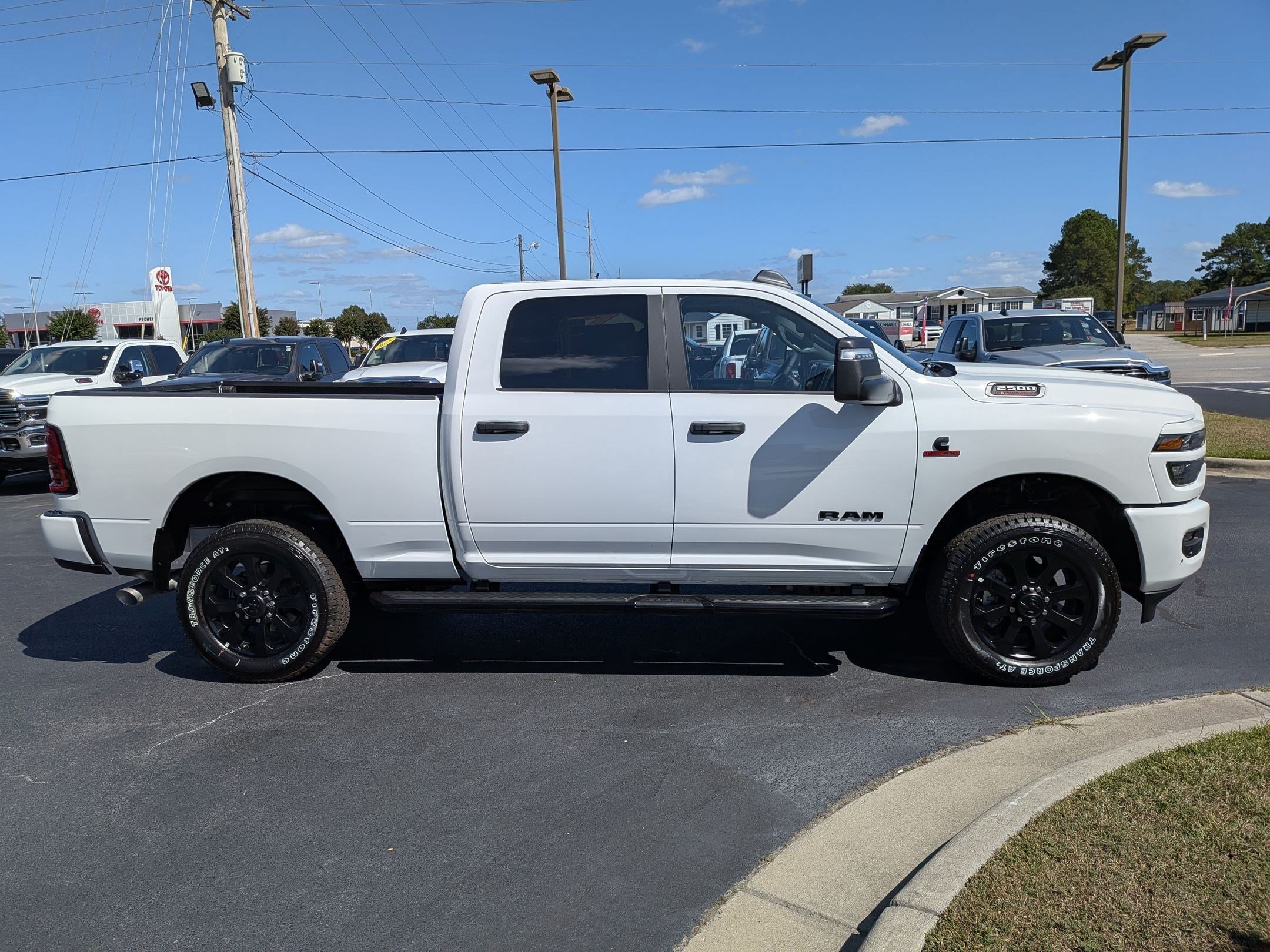 New 2026 RAM 2500 Big Horn AWD/4WD image 4