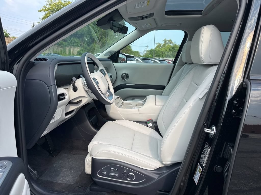 New 2026 Hyundai Palisade Calligraphy AWD/4WD image 12