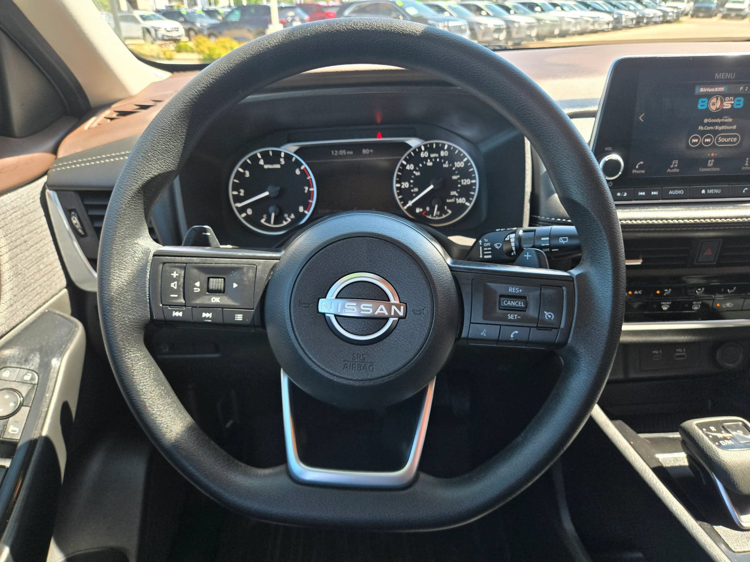 Used 2023 Nissan Rogue S FWD image 15