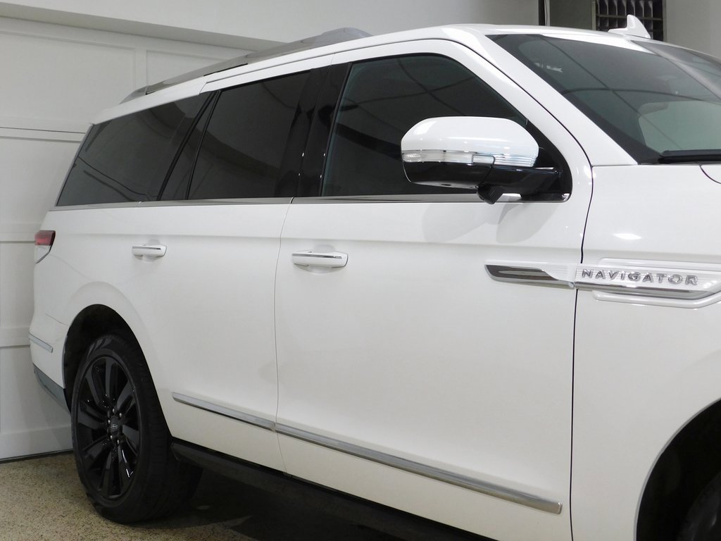 Used 2024 Lincoln Navigator Reserve w/ Equipment Group 201A image 12