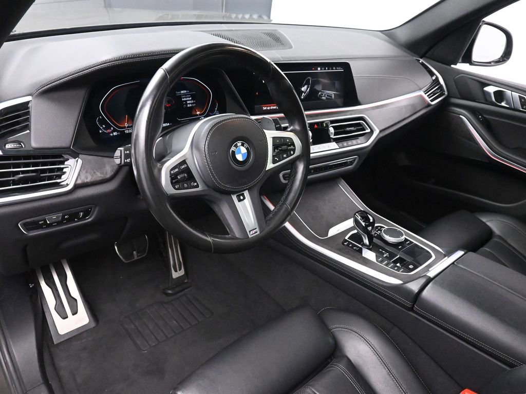 Used 2022 BMW X5 xDrive40i w/ M Sport Package image 14