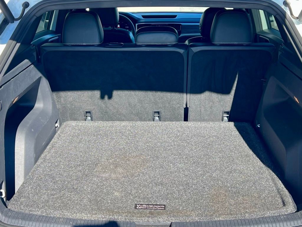 Used 2022 Volkswagen Atlas Cross Sport SE image 37