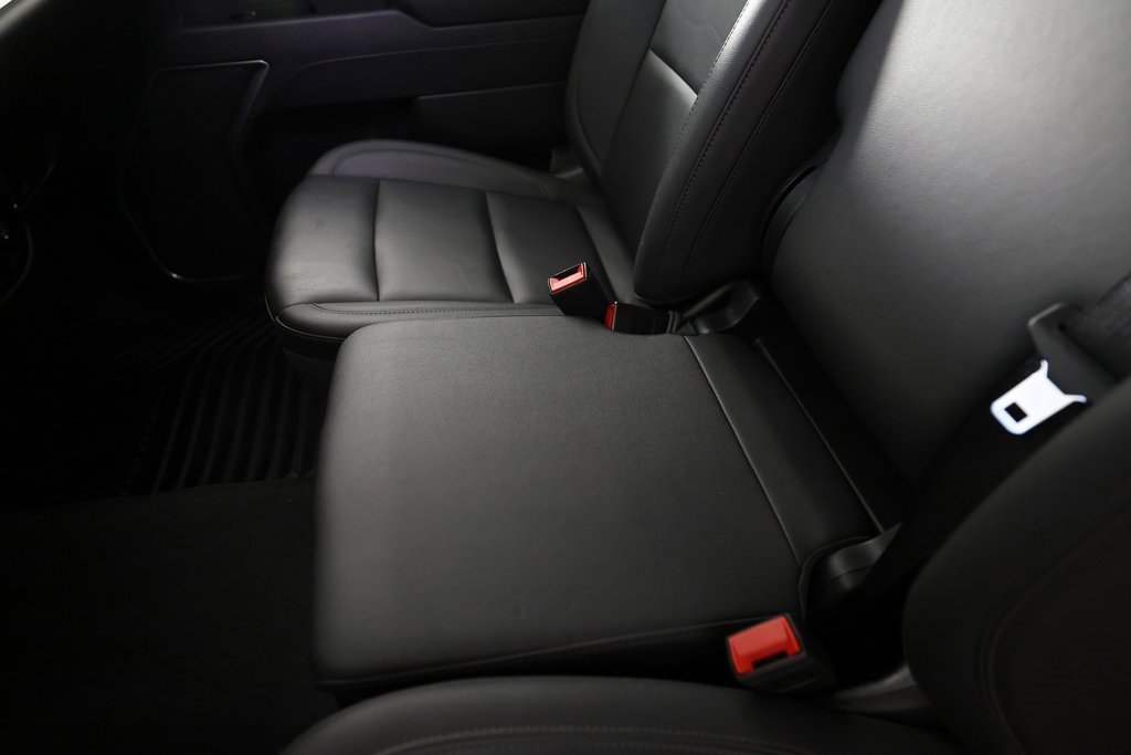 Used 2025 Chevrolet Silverado 3500 LTZ image 36