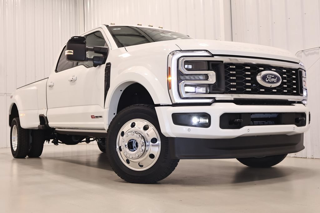 New 2026 Ford F450 Platinum w/ FX4 Off-Road Package AWD/4WD image 40
